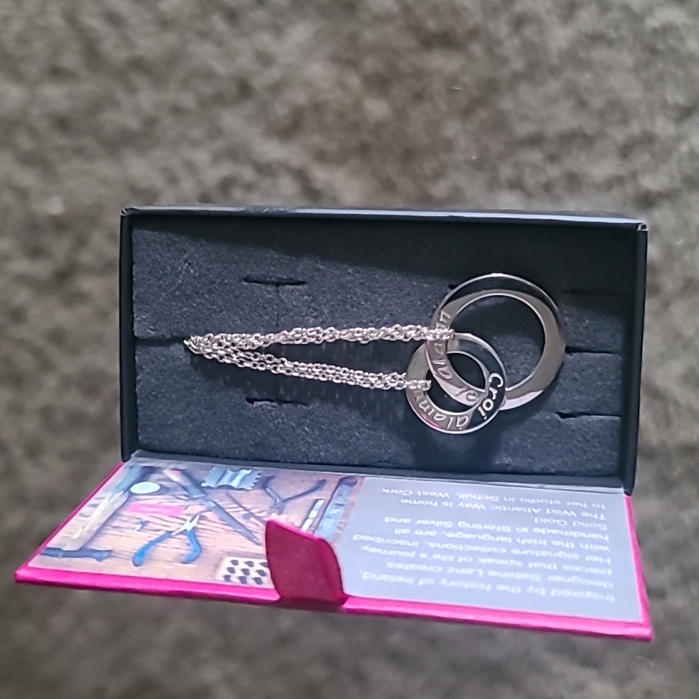 Enibas Croi alainn "a beautiful heart" double pendant necklace